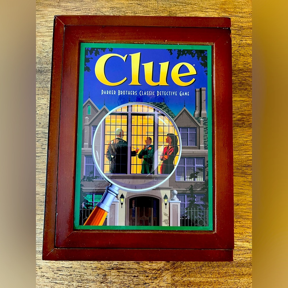 Clue Library Edition (Wooden Bookshelf Collection)